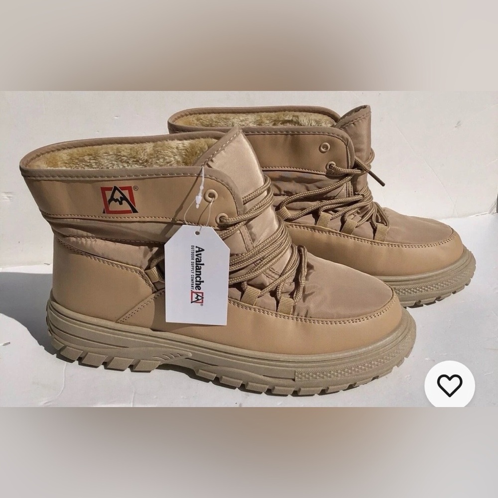 Avalanche Outdoor Supply Women's Ankle Boots Size 7 Hiking HIMALAYA Tan Faux Fur